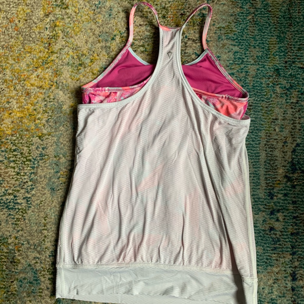 Ivivva by Lululemon Tank with Bra size 14! Cute 💞